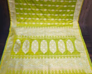 Banarasi Mashru Silk Saree - Image 2