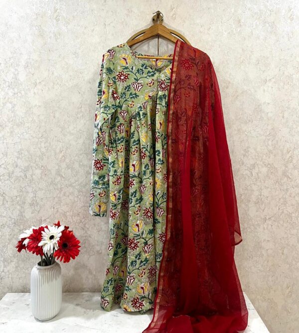 Kurta-Dupatta Set
