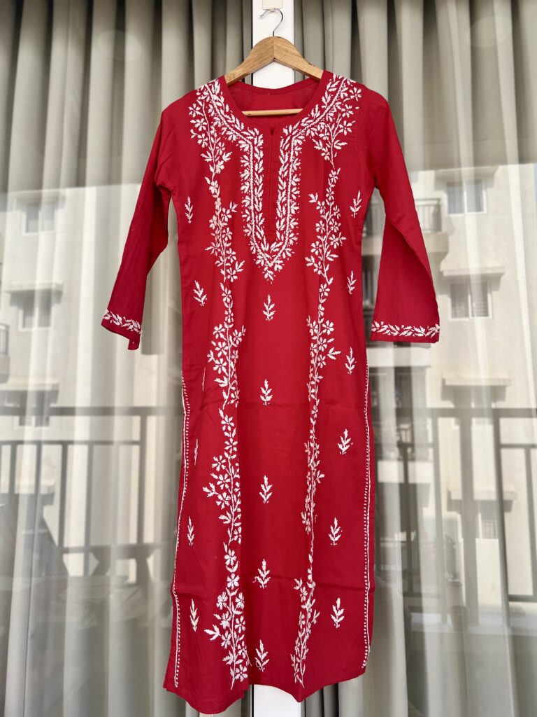 Kurta-Pant Sets that Balance Comfort & Class – Discover Silk & Satin Weaves